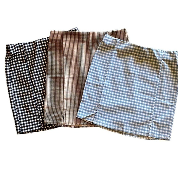 TILLYS-WHITE FAWN-BUNDLE OF THREE SKIRTS-SIZE MEDIUM - Picture 1 of 7